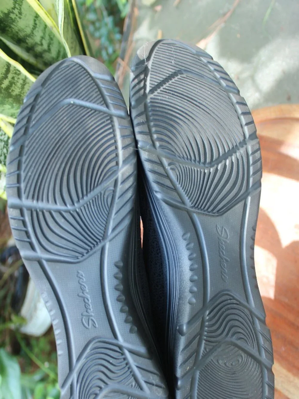 Skechers Stretch Fit Black Mesh Slip-On Shoes - Sz 8.5 Air-Cooled Memory Foam